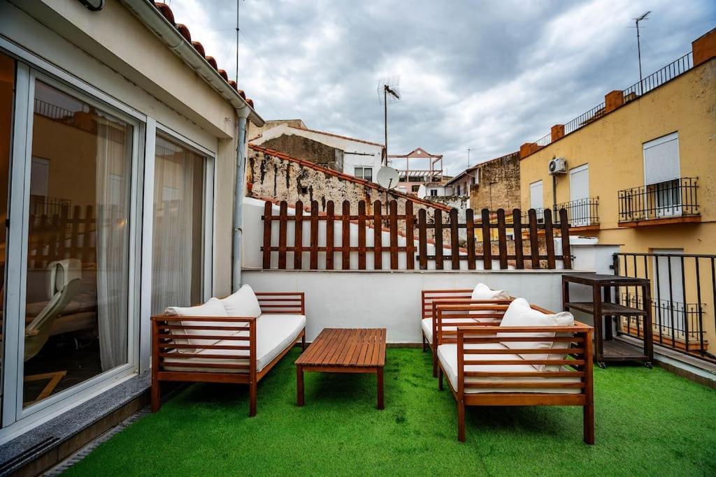 El Castuo Centro Historico Con Parking Apartment Caceres Exterior photo