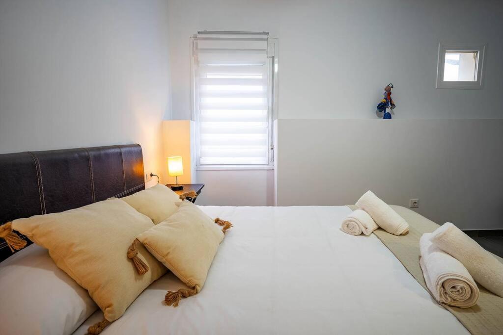El Castuo Centro Historico Con Parking Apartment Caceres Exterior photo
